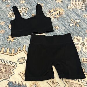 Black Ribbed athletic set
